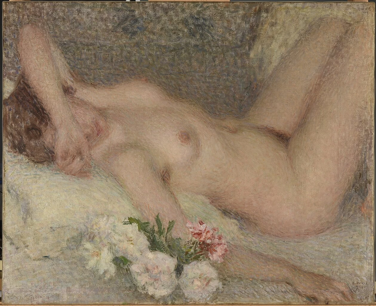 Nudo con fiori
